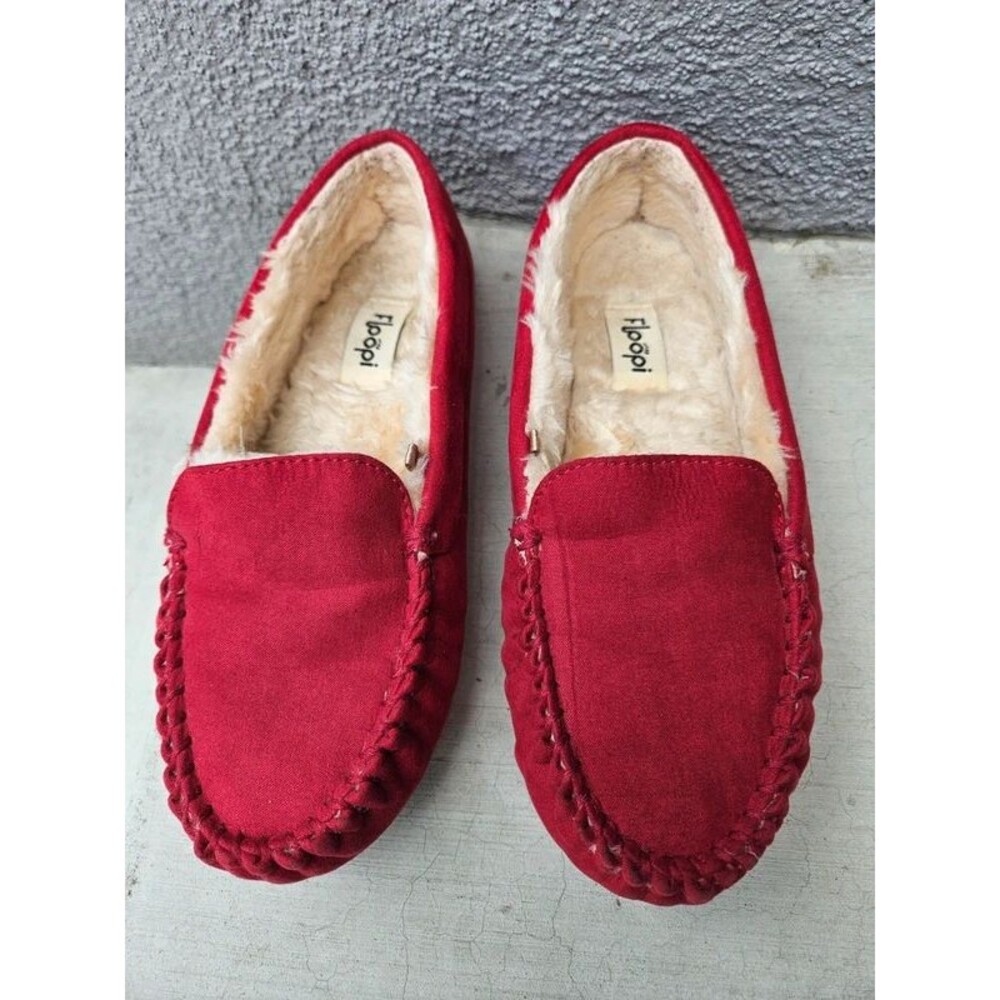 Floopi Women’s Red Moccasin Slippers - Size 7